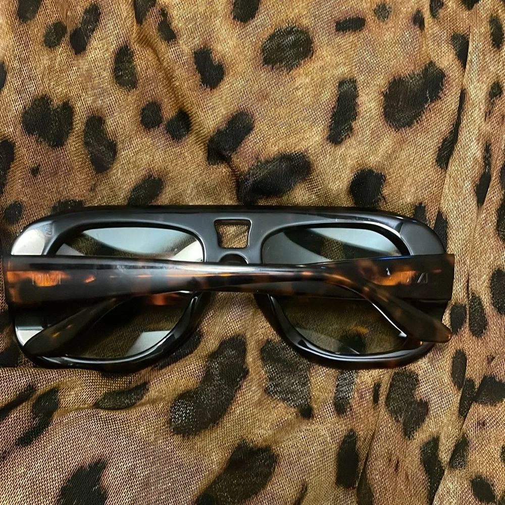 DEZI PUSHA TORTOISE GREEN LENS WOMANS SUNGLASSES like NEW